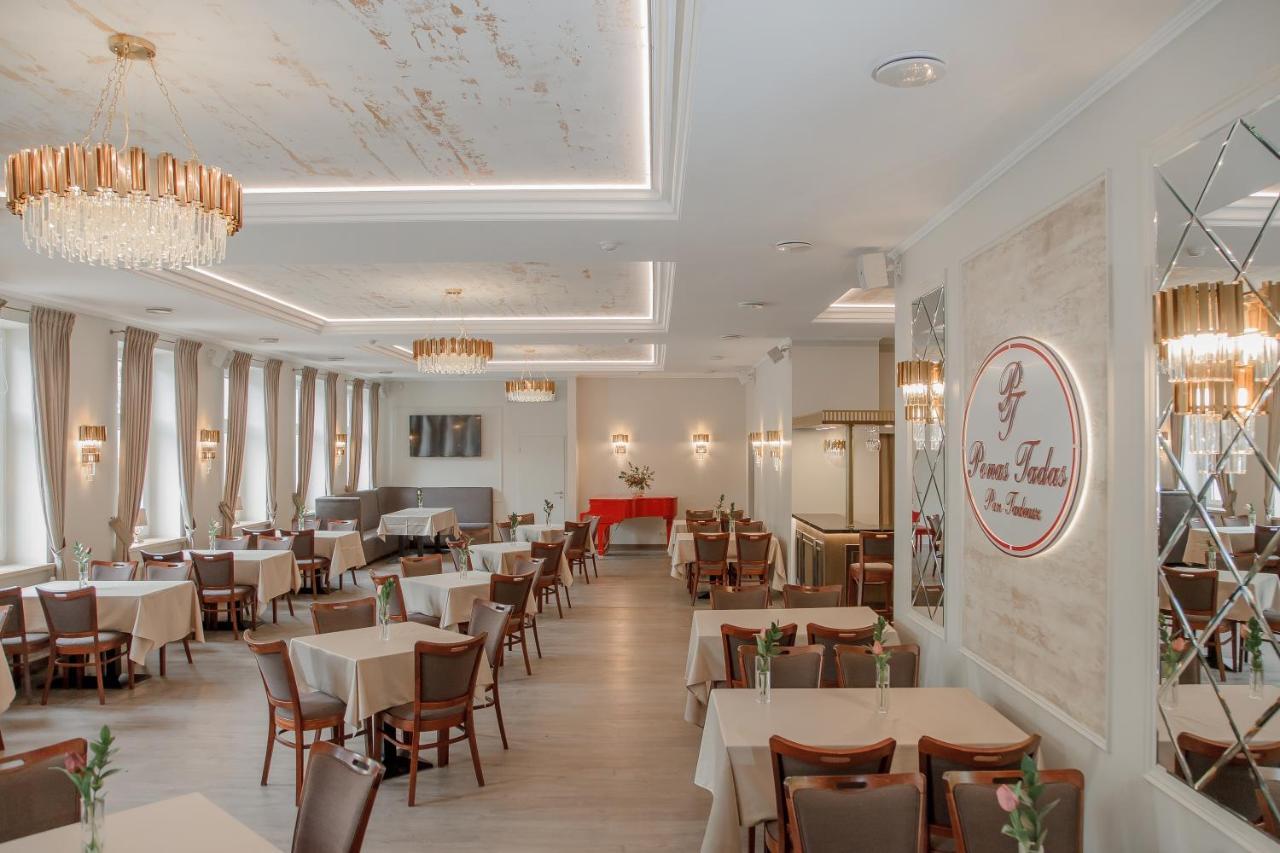 Pan Tadeusz Hotel Vilnius Luaran gambar