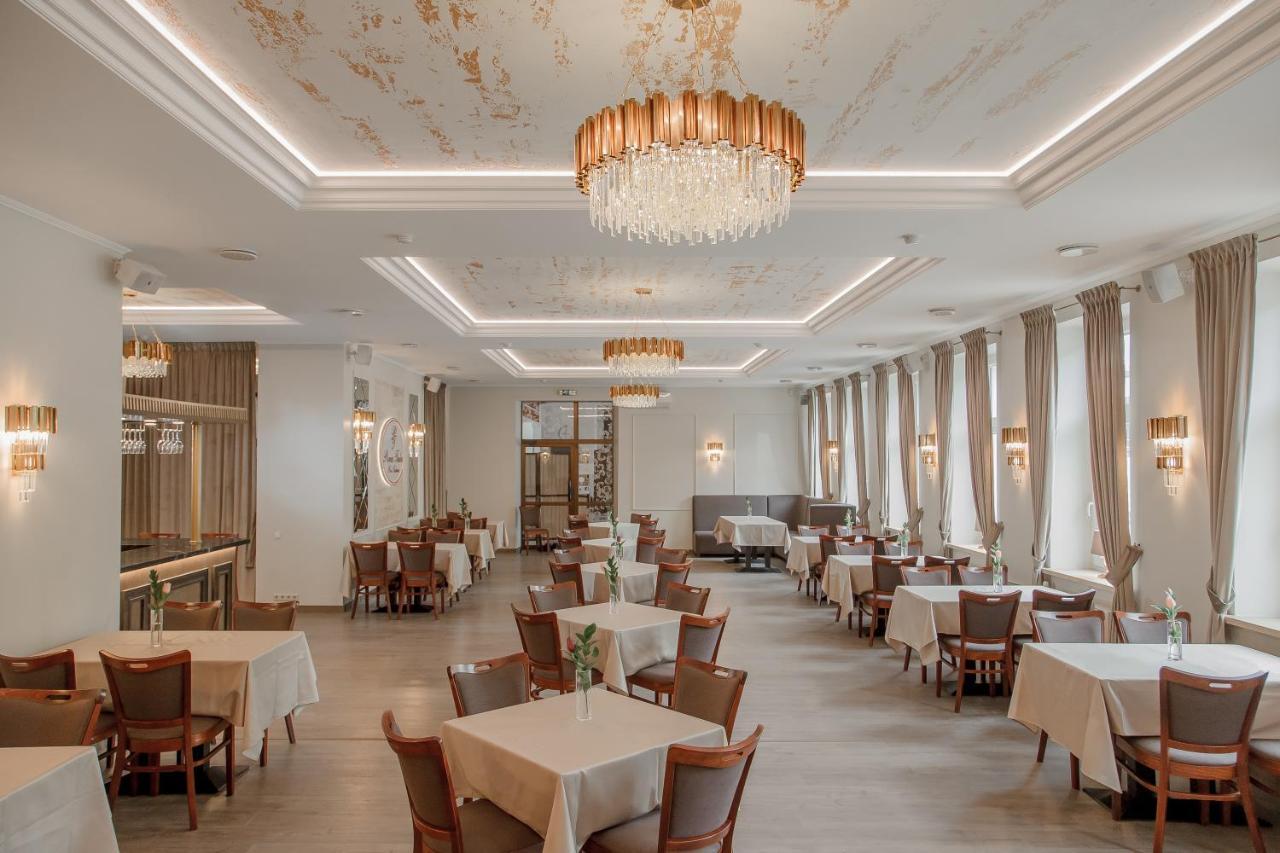 Pan Tadeusz Hotel Vilnius Luaran gambar