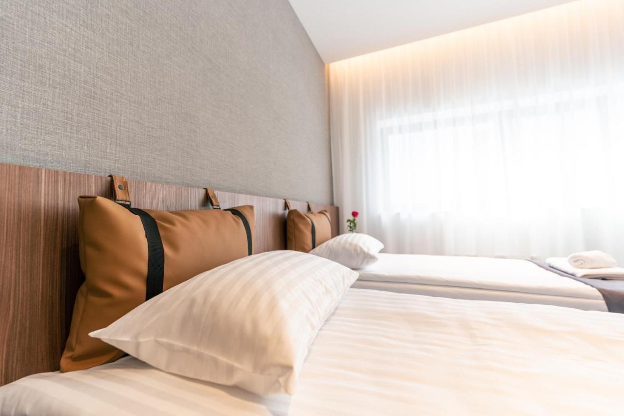 Pan Tadeusz Hotel Vilnius Luaran gambar