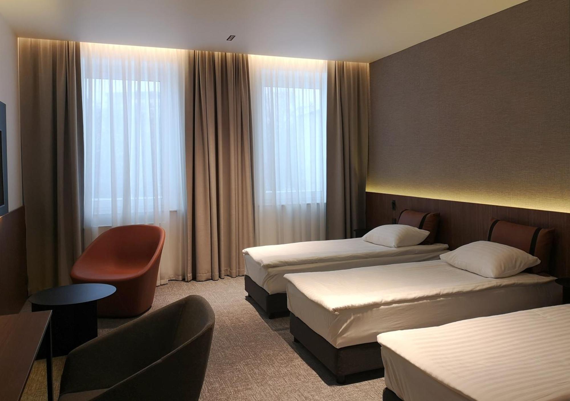 Pan Tadeusz Hotel Vilnius Luaran gambar