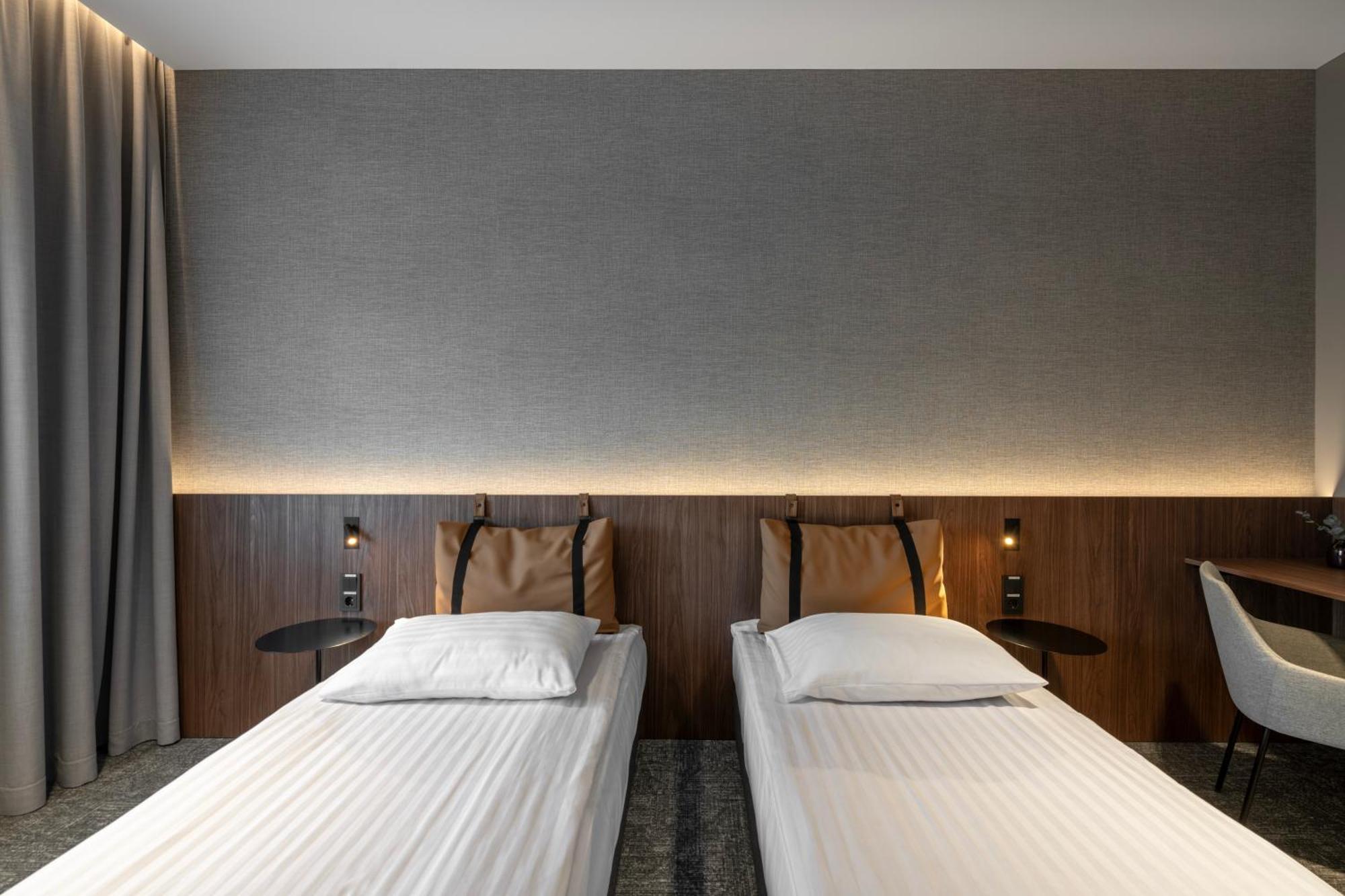 Pan Tadeusz Hotel Vilnius Luaran gambar