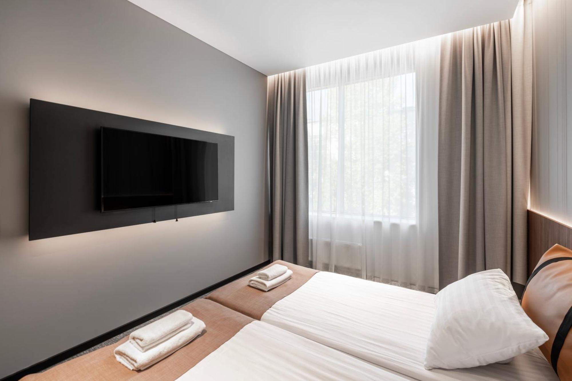 Pan Tadeusz Hotel Vilnius Luaran gambar