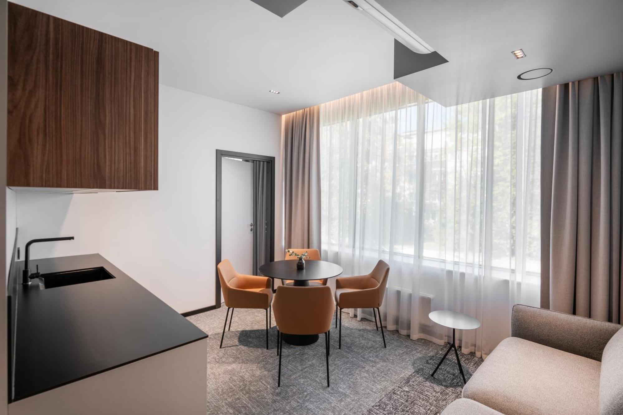 Pan Tadeusz Hotel Vilnius Luaran gambar