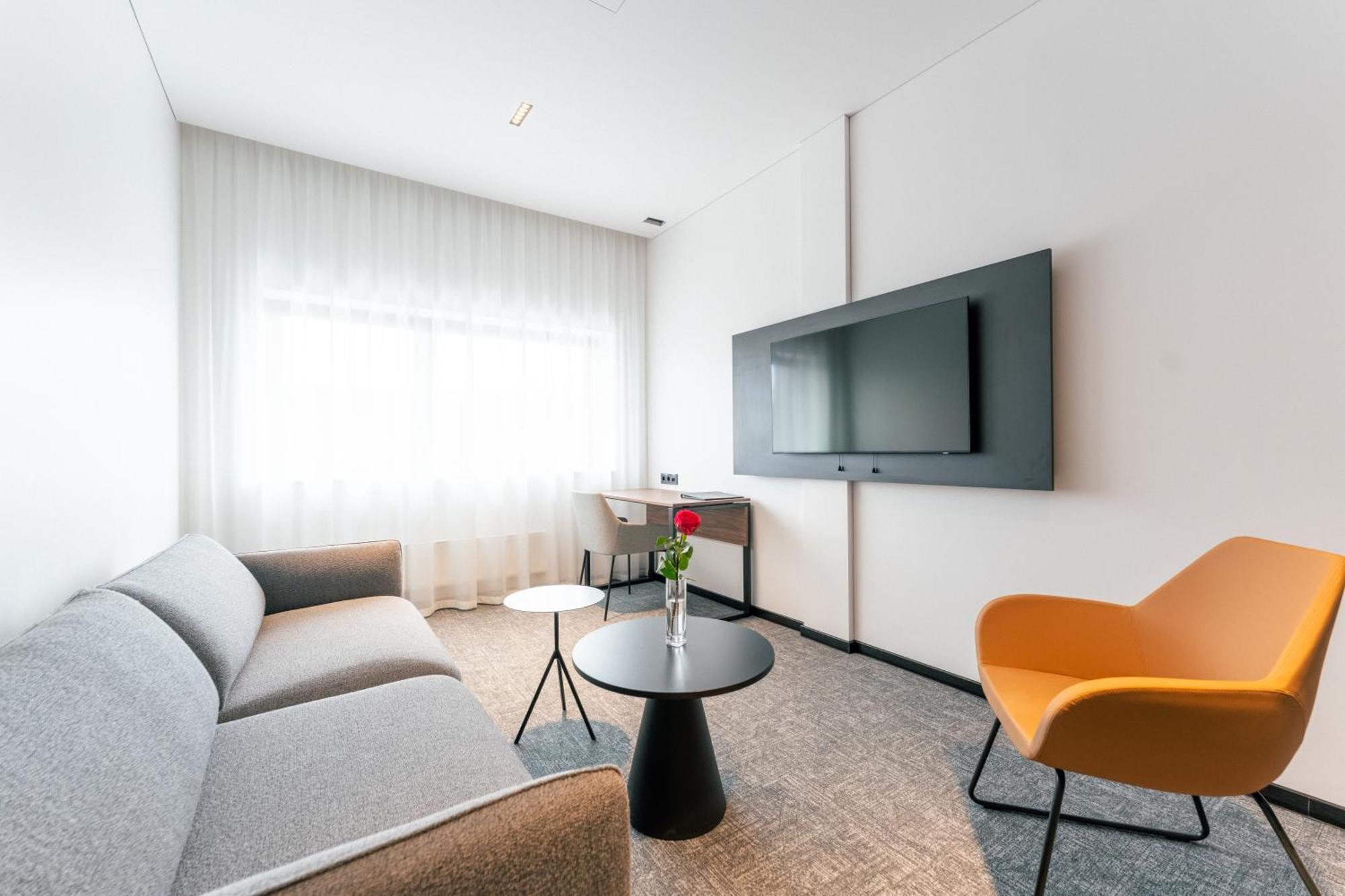 Pan Tadeusz Hotel Vilnius Luaran gambar