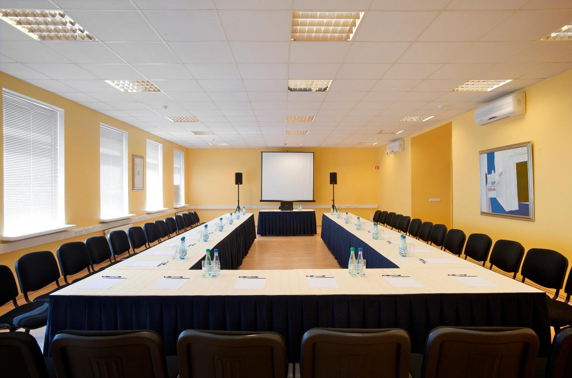 Pan Tadeusz Hotel Vilnius Luaran gambar